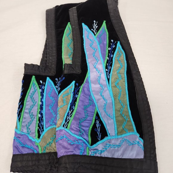 JUDITH ROBERTO La Coleccion Hecho en Mexico Black Embroidery Cropped Vest Size M - Picture 11 of 16